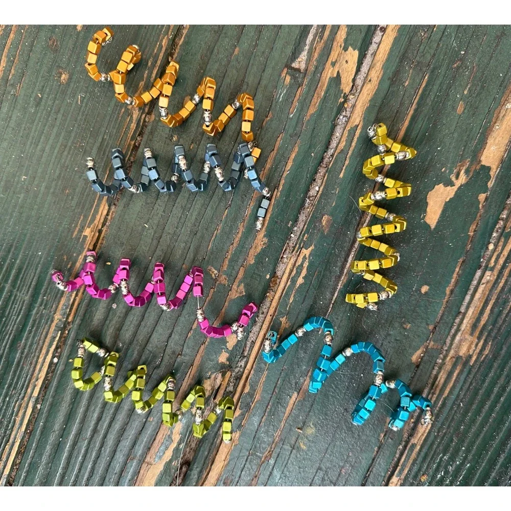 6pc wine stem Coils Cube Bead Wire Wrap wine glass marker Multi Color